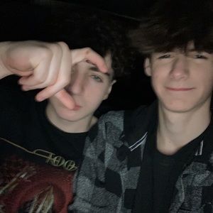 Meet your Posher, Julian